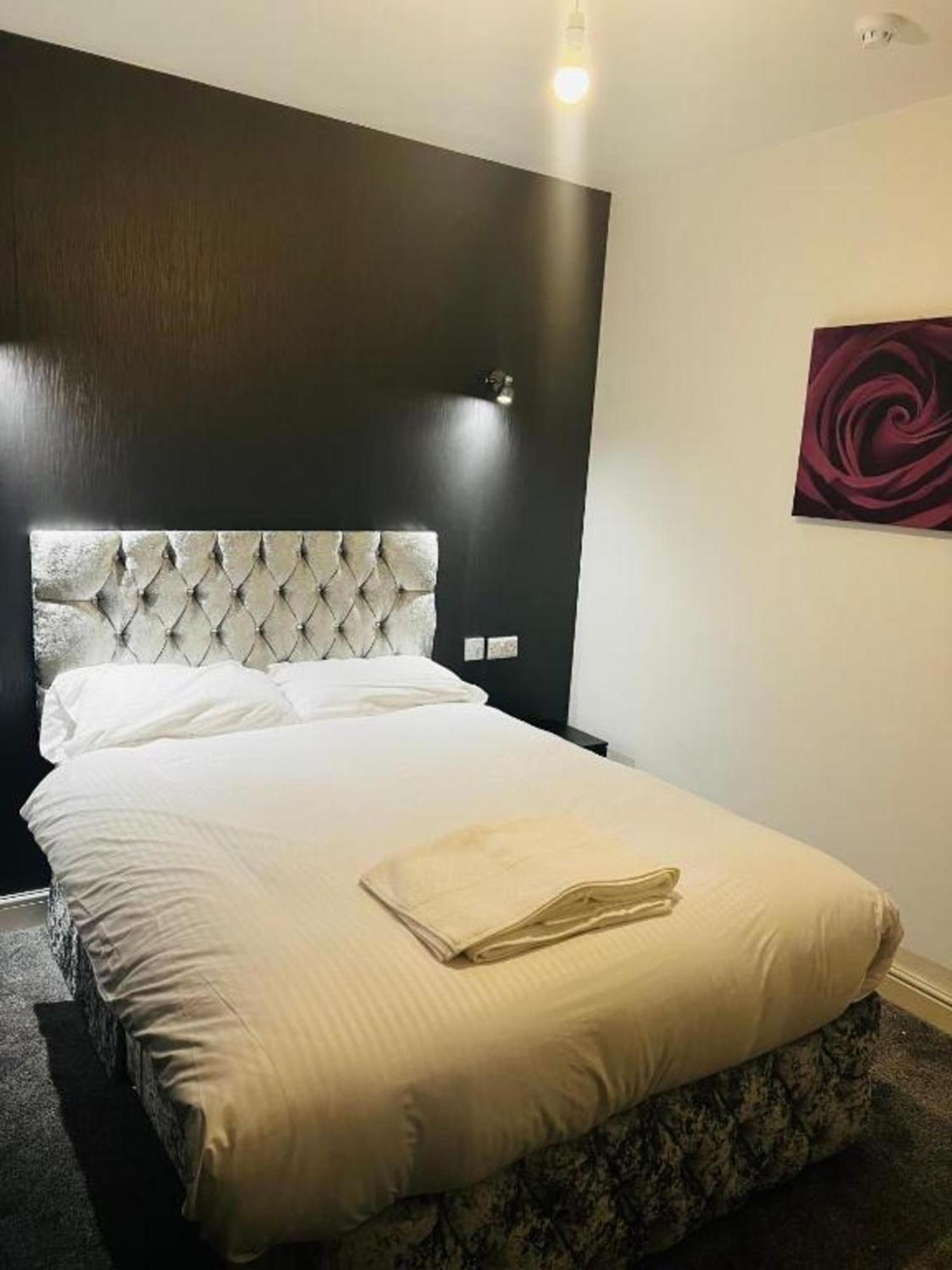 Oyo The Pleasant House Hotell Manchester Exteriör bild
