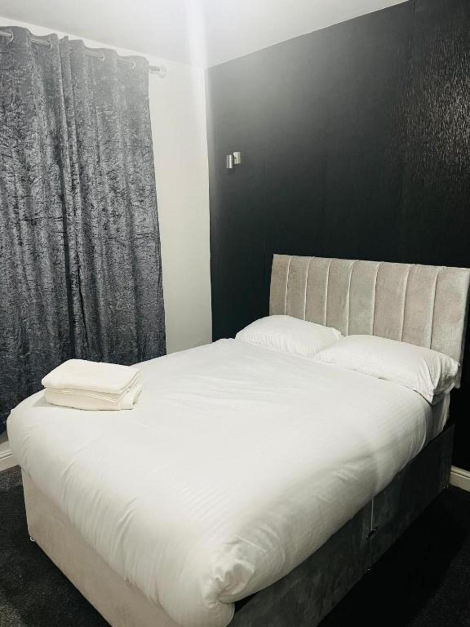 Oyo The Pleasant House Hotell Manchester Exteriör bild